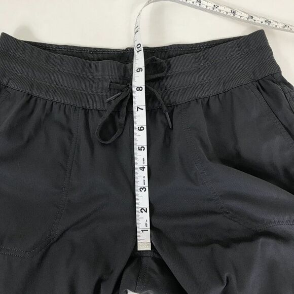 The North Face Cropped Trail Pant Women's Medium Gray Lightweight Stretch Hiking - Picture 7 of 11